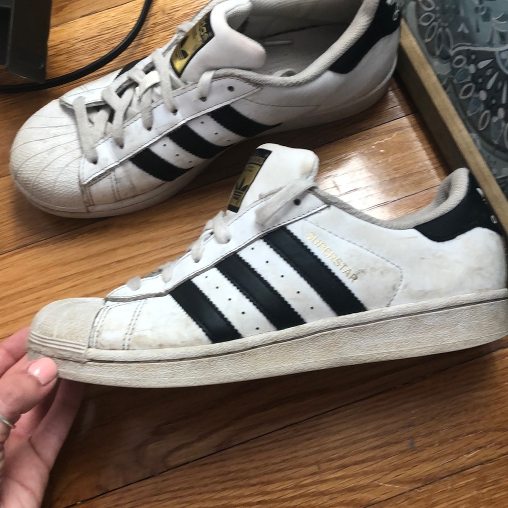 Adidas superstars